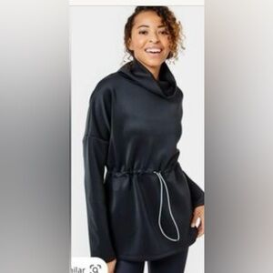 Addison Bay pullover size small NWT black